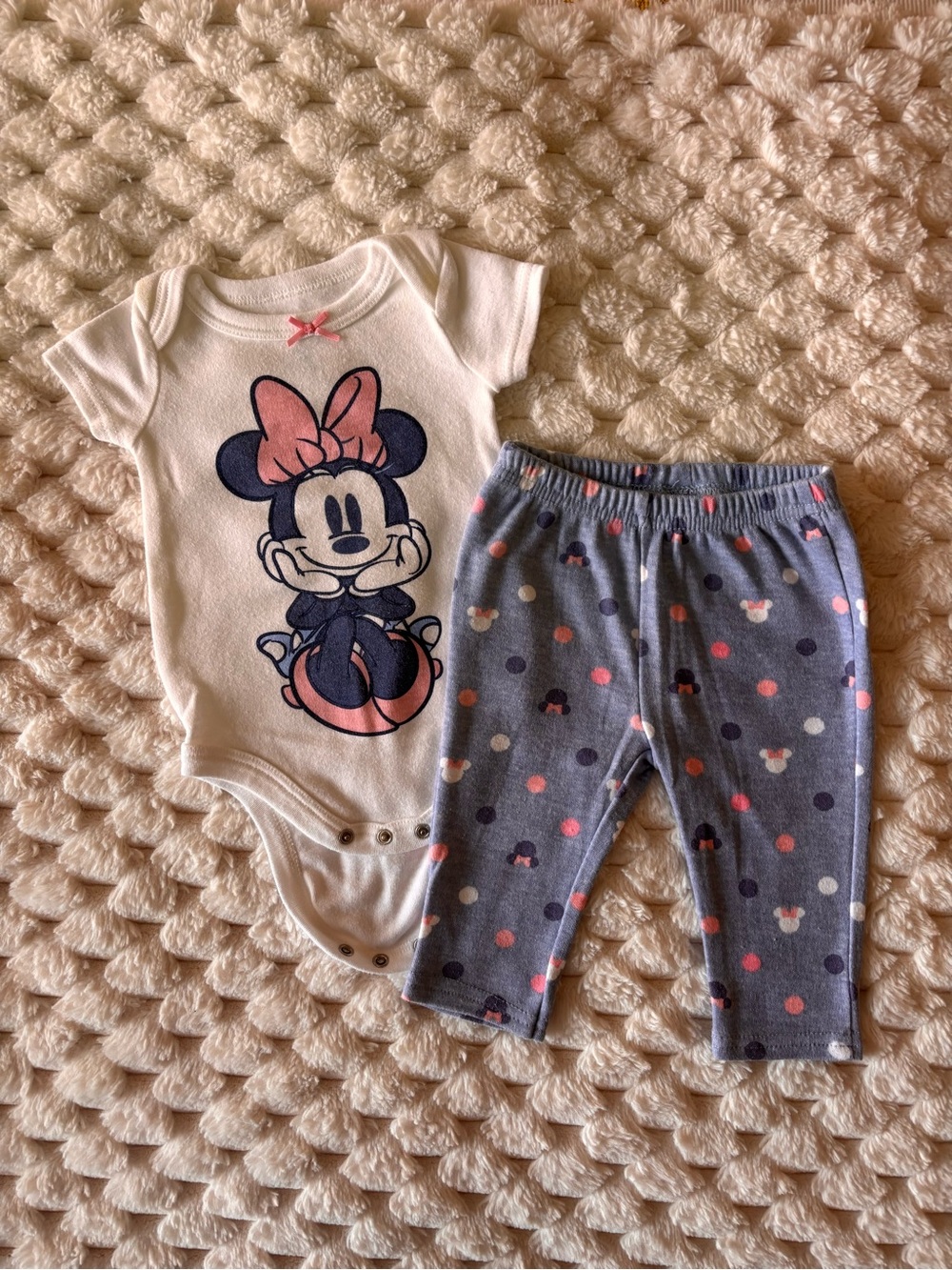 Minnie Mouse Baby Bodysuit & Polka Dot Pants Set - Pink & Gray